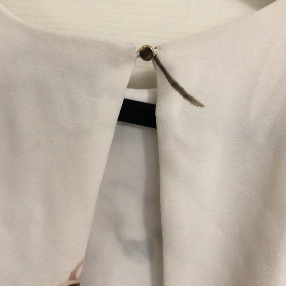 Dynamite open back sleeveless top - Picture 4 of 5